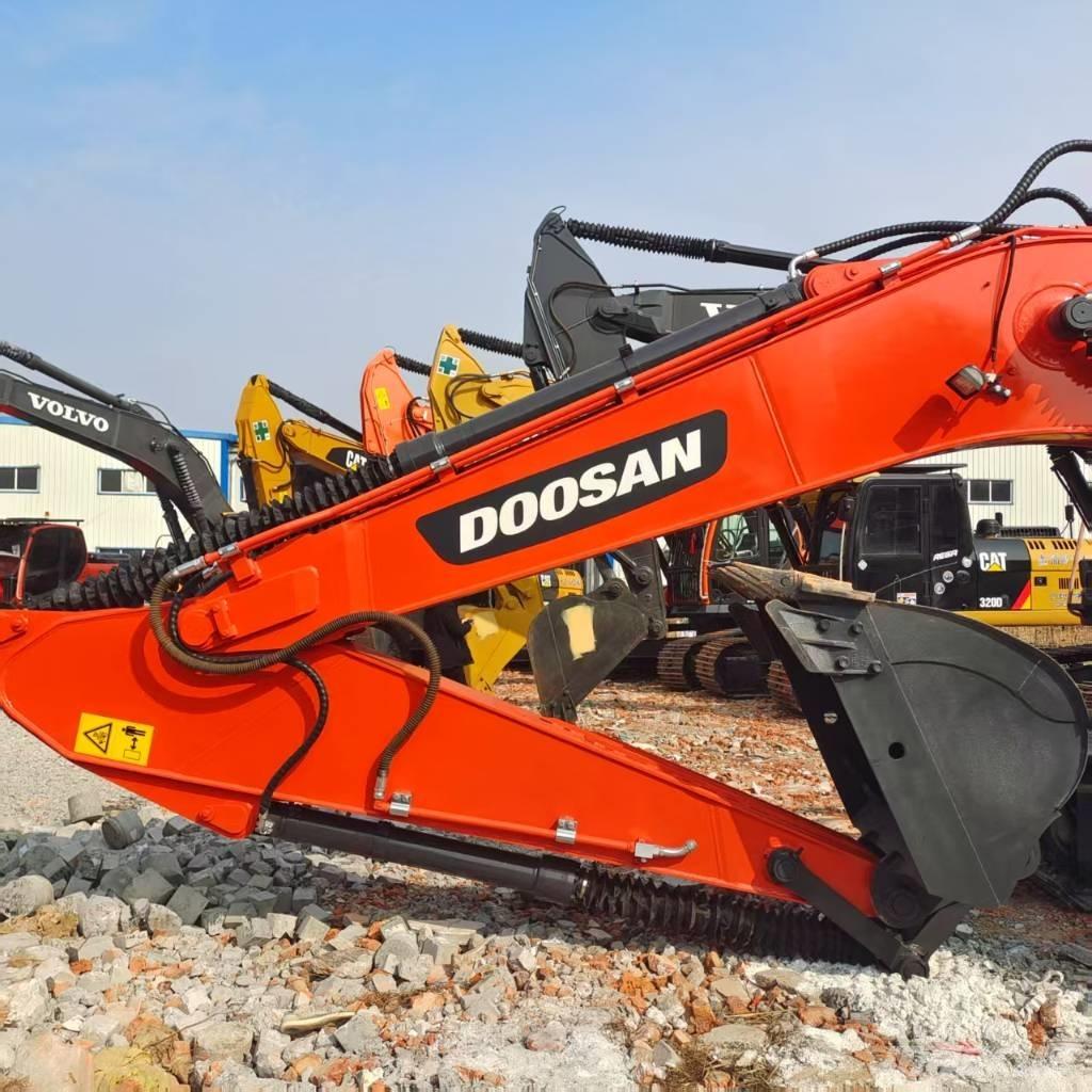 Doosan DX 225 LC Minikoparki