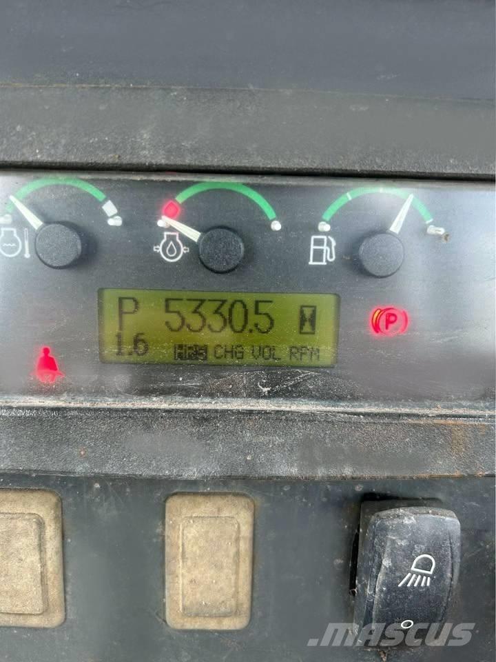 John Deere 650 JLT Spycharki gąsienicowe