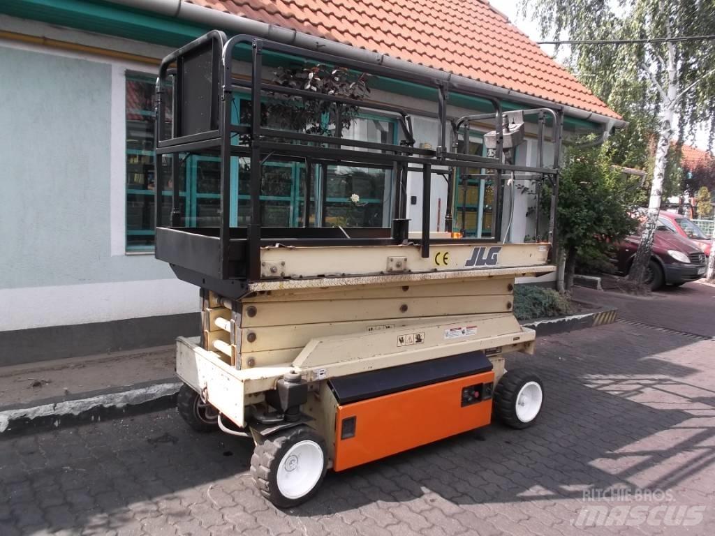JLG 2646E      V-2288 Podnośniki masztowe
