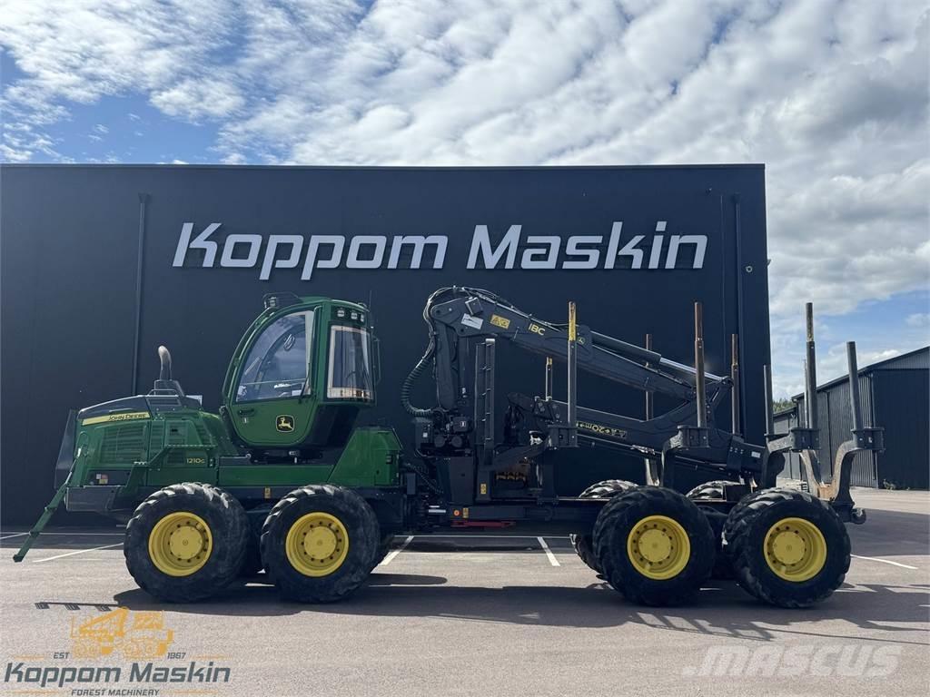 John Deere 1210G Forwardery