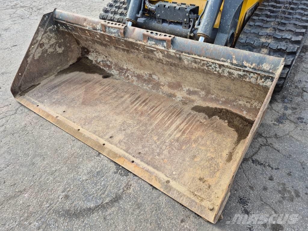 John Deere 331 Ładowarki burtowe