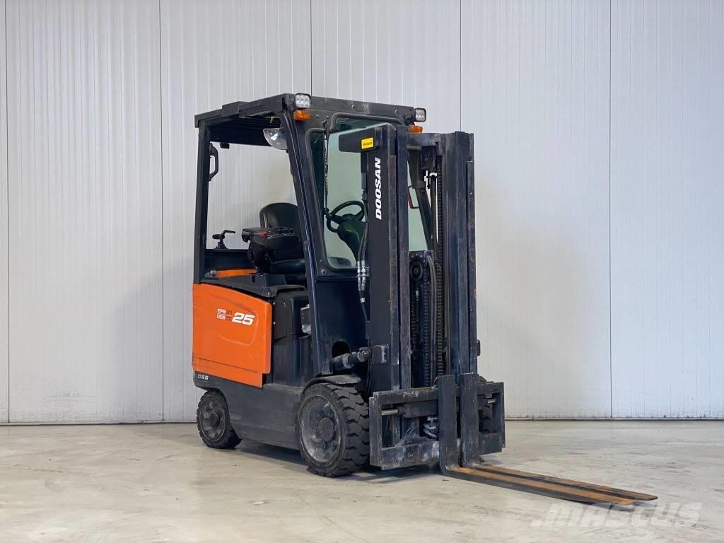 Doosan BC25S-7 Wózki elektryczne