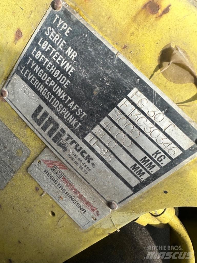 Mitsubishi FG 30 Wózki LPG