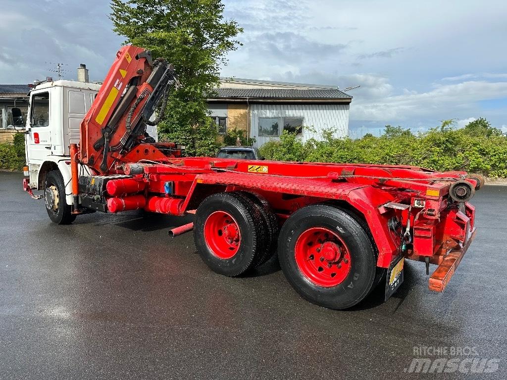 Scania P 93 M Żurawie samochodowe