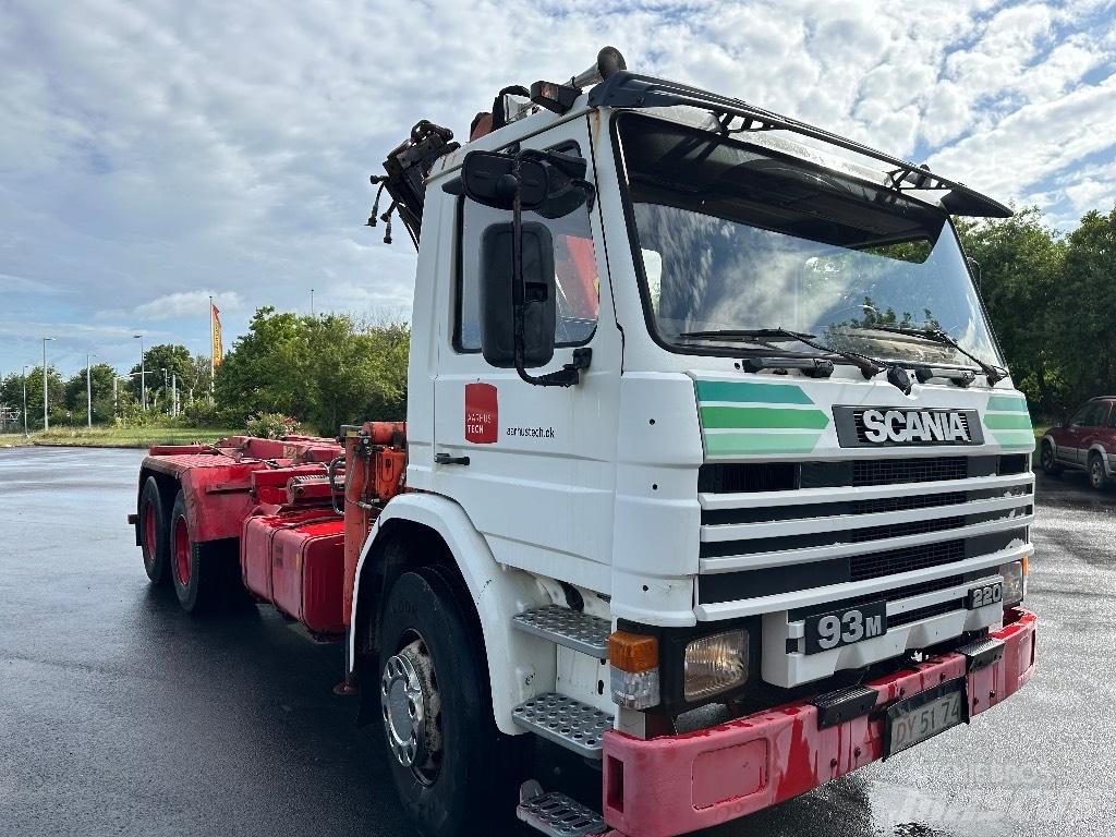 Scania P 93 M Żurawie samochodowe
