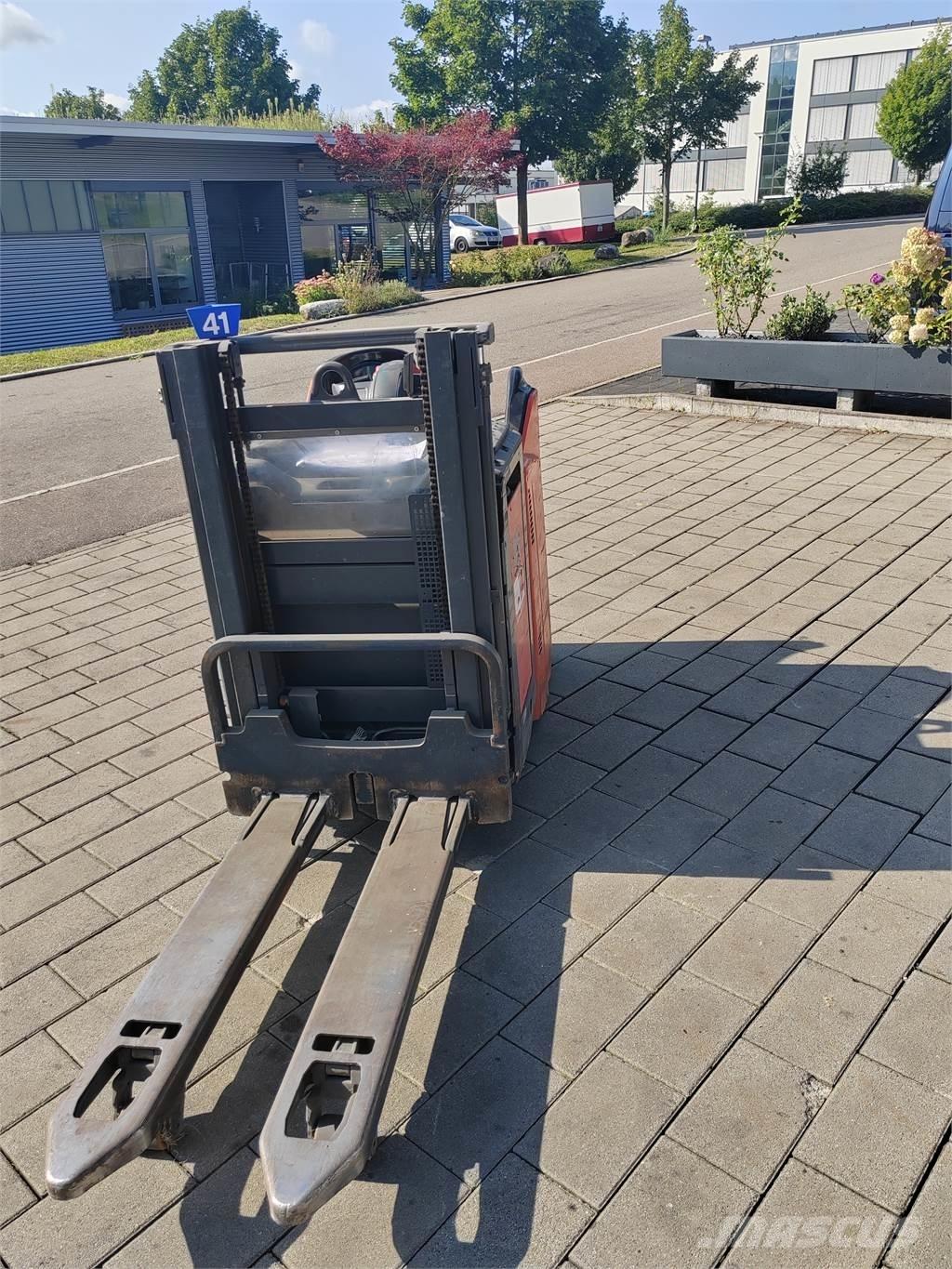 Linde L12 LHP SP Samojezdne maszyny do załadunku