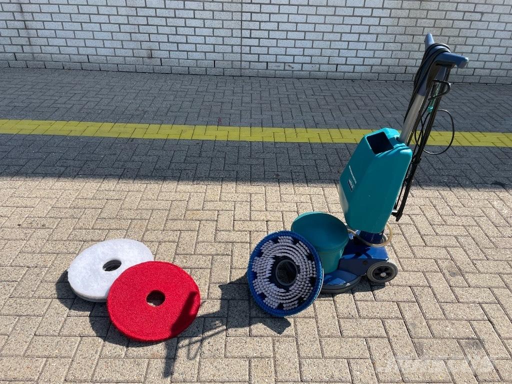 Wetrok Monodisc LS Zamiatarki - Zgarniarki - Odśnieżarki
