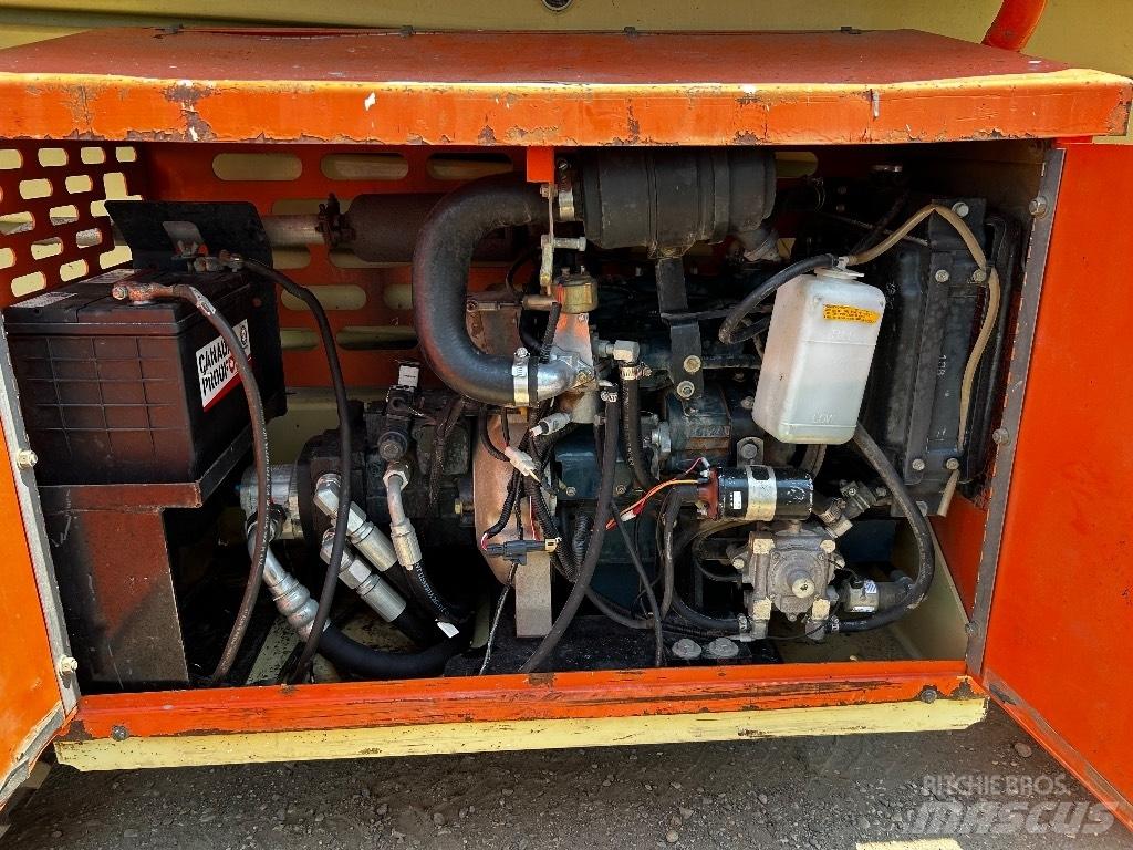 JLG 260 MRT Podnośniki nożycowe