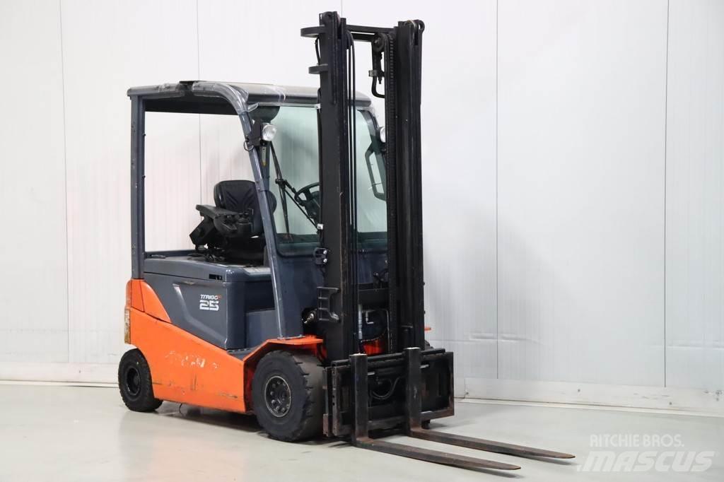 Toyota 8FBMKT25 Wózki elektryczne