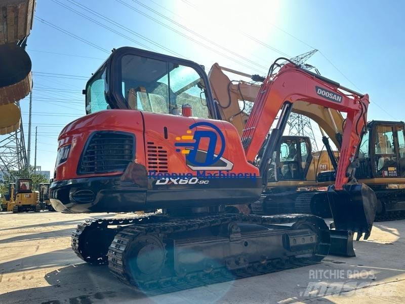 Doosan DX 60 Minikoparki