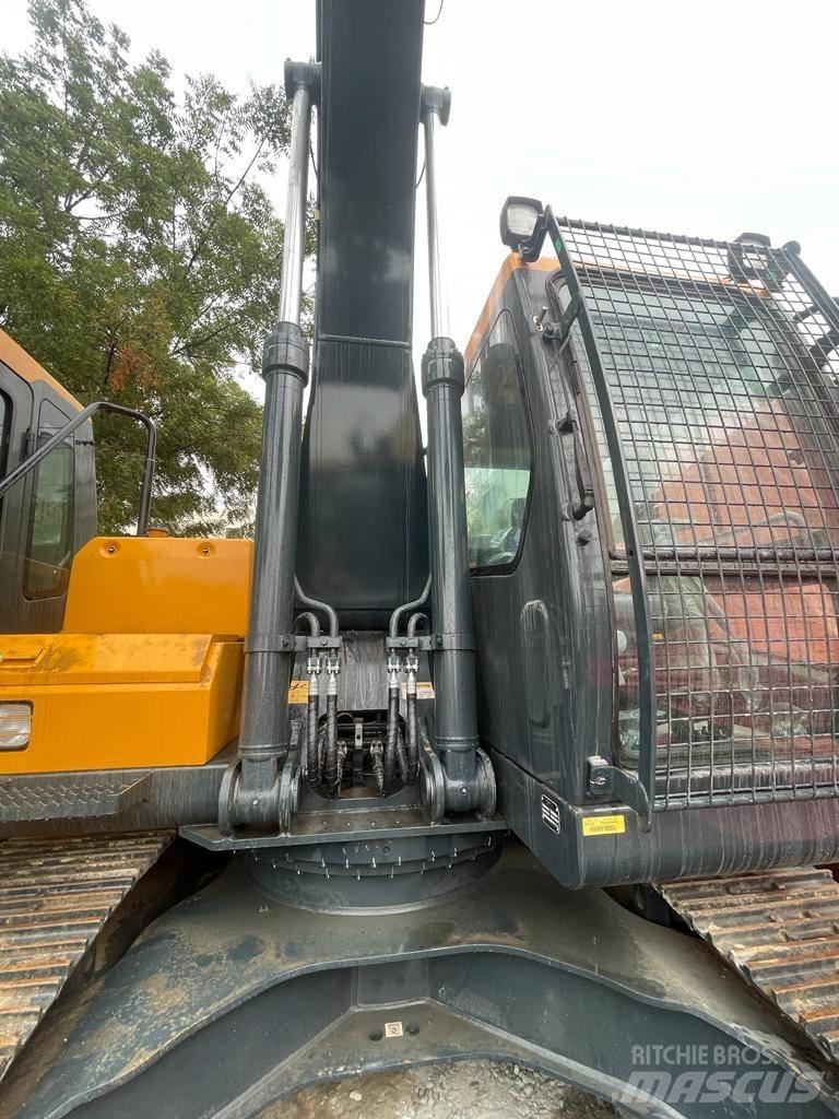 Hyundai R210 Koparki gąsienicowe