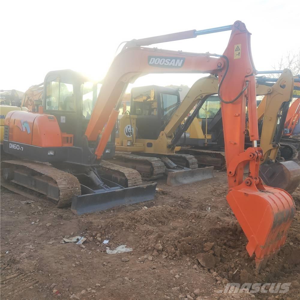 Doosan DH60-7 Minikoparki
