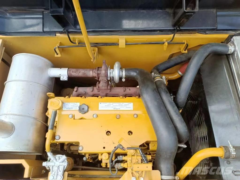 CAT 320 D Midikoparki  7t - 12t