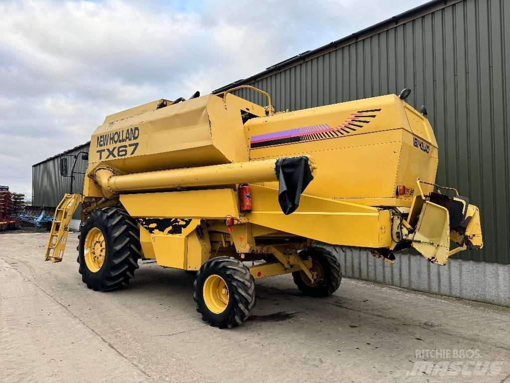 New Holland TX 67 Kombajny zbożowe