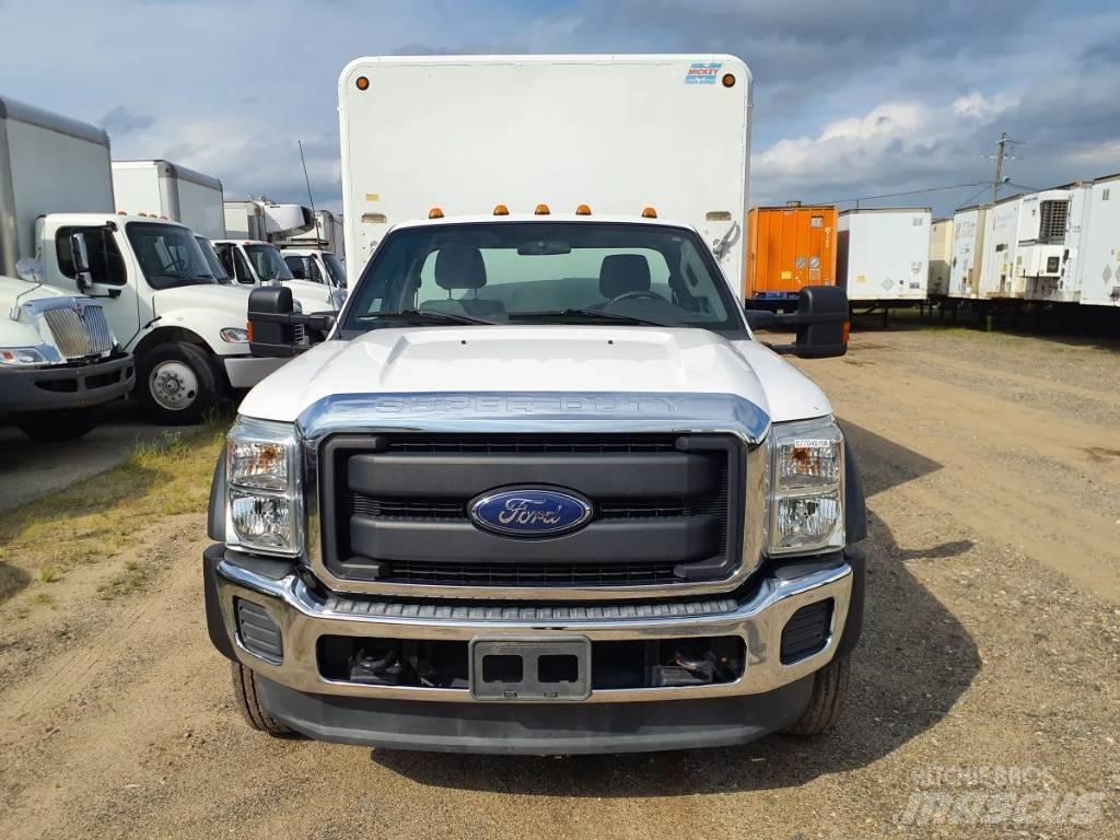 Ford F 550 Samochody do transportu napojów