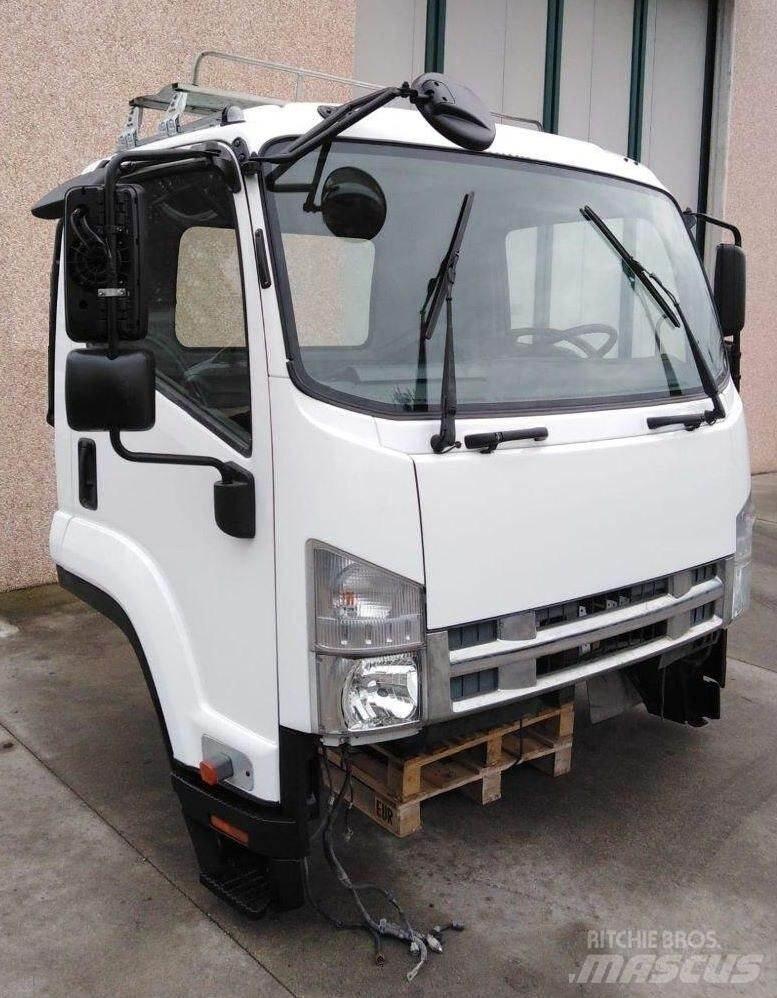 Isuzu FRR Euro 5 Kabiny i wnętrze
