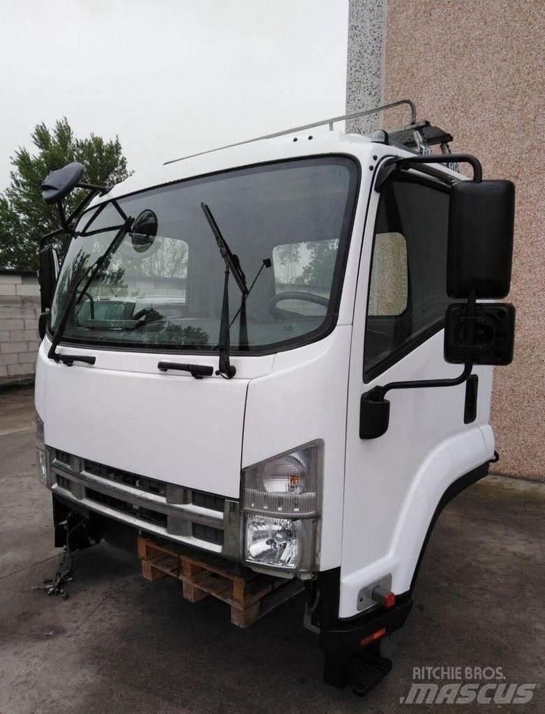 Isuzu FRR Euro 5 Kabiny i wnętrze