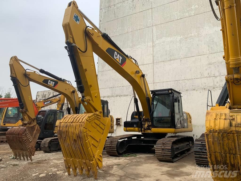 CAT 323 D L Koparki gąsienicowe