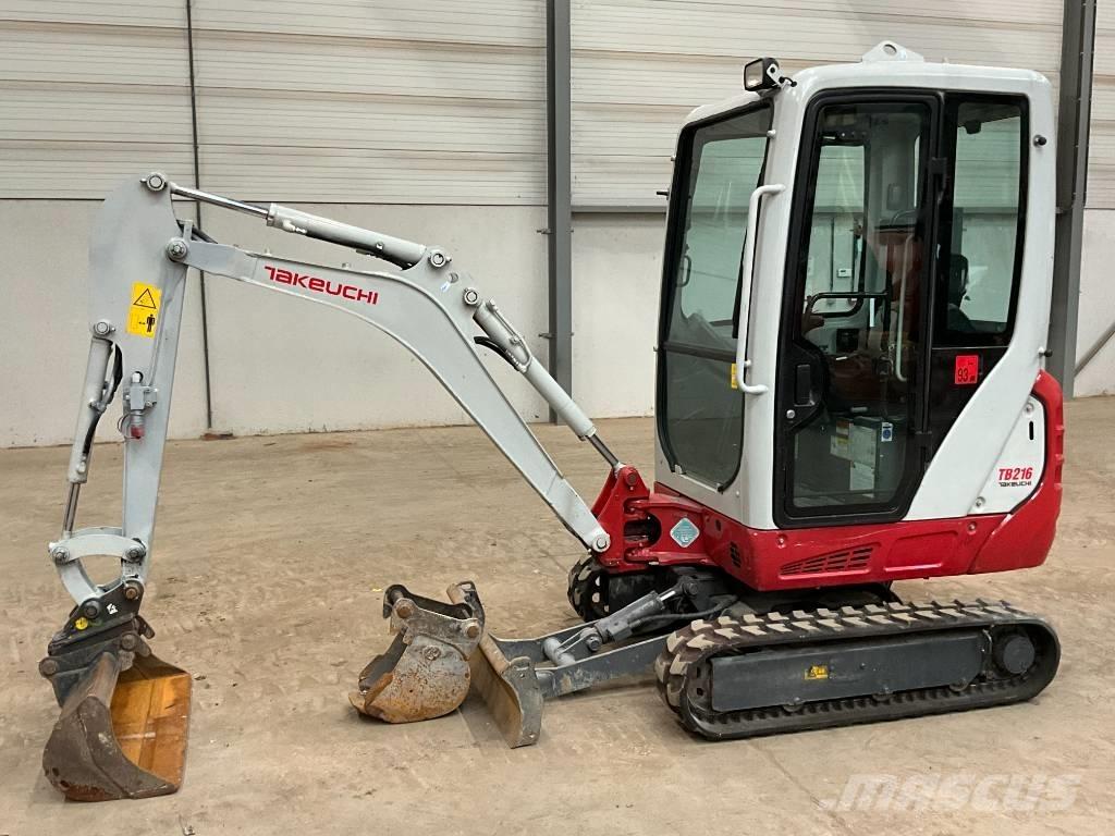 Takeuchi TB 216 Minikoparki