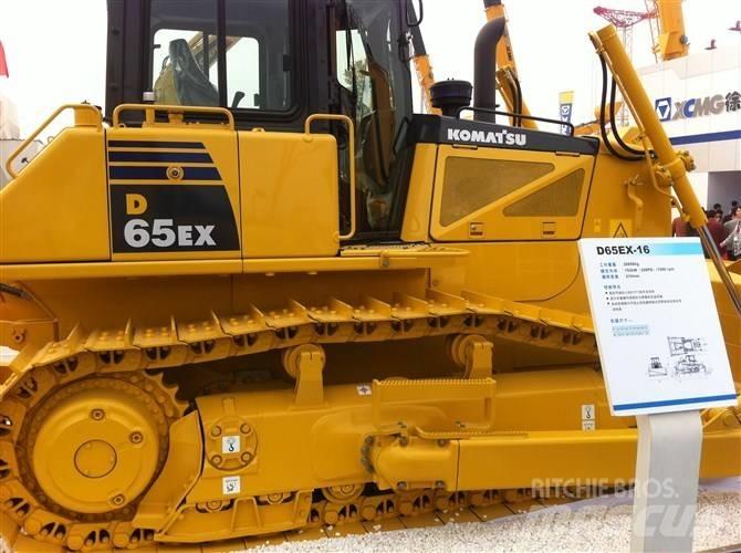 Komatsu d65ex-16 Spycharki gąsienicowe