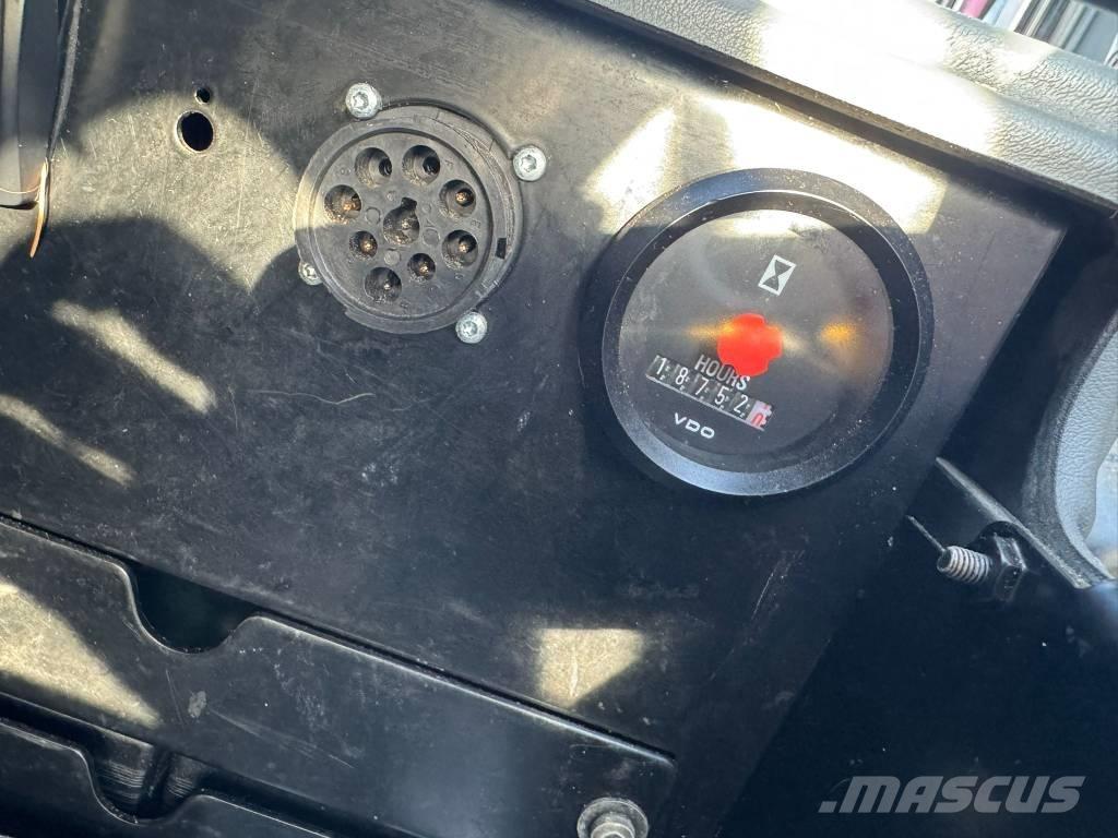 John Deere 1010 E Forwardery