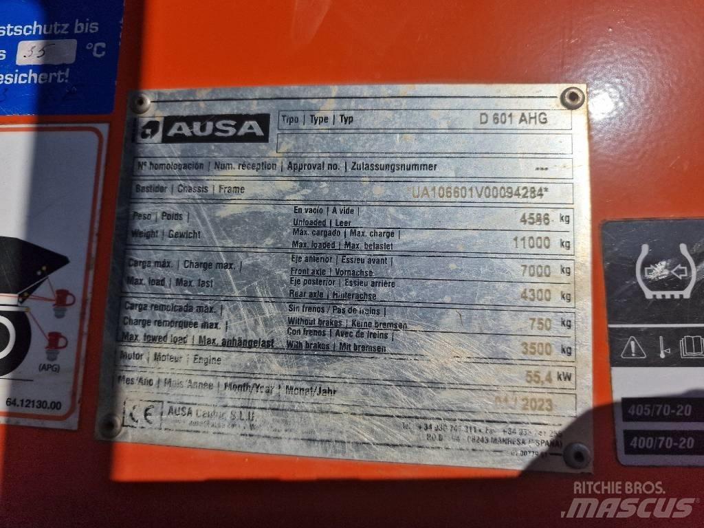 Ausa D601AHG Wozidła przegubowe
