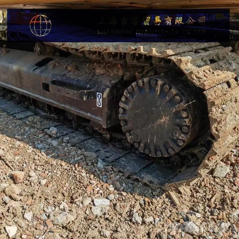CAT 323 D Koparki gąsienicowe