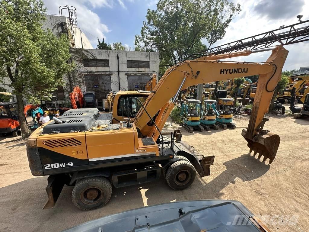 Hyundai R210W-9 Koparki kołowe