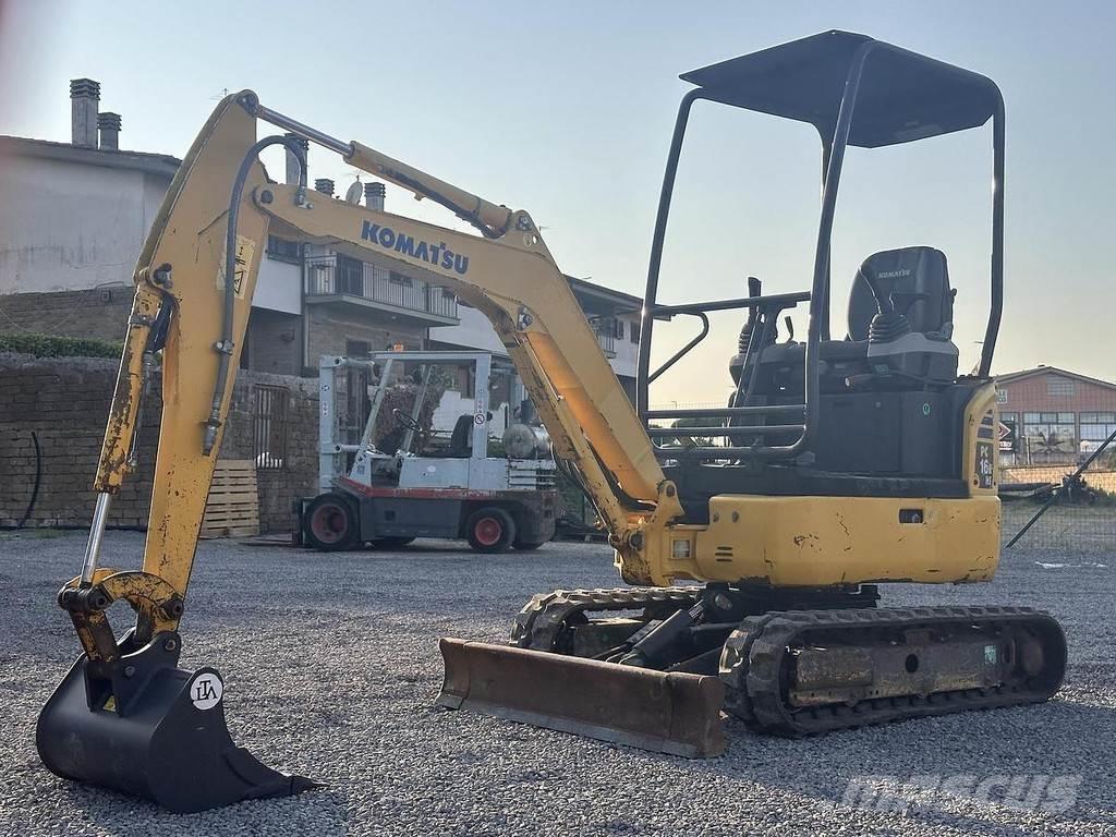 Komatsu PC16R-3HS Minikoparki