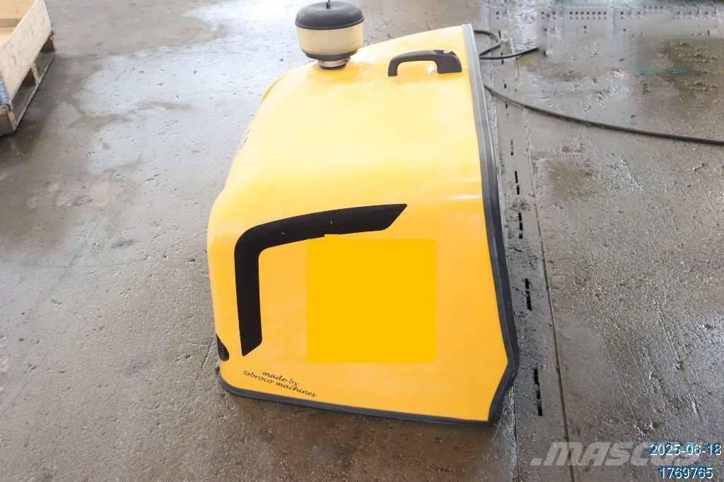 GiANT V 6004 T Kabiny i wnętrze