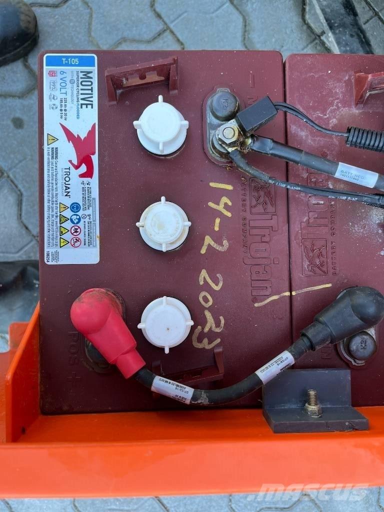 JLG 1230 ES Podnośniki masztowe