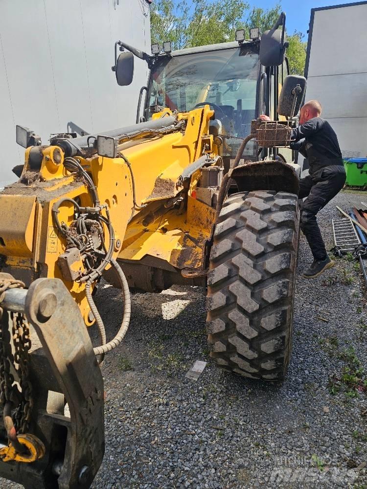 JCB TM 320 S Ładowarki rolnicze