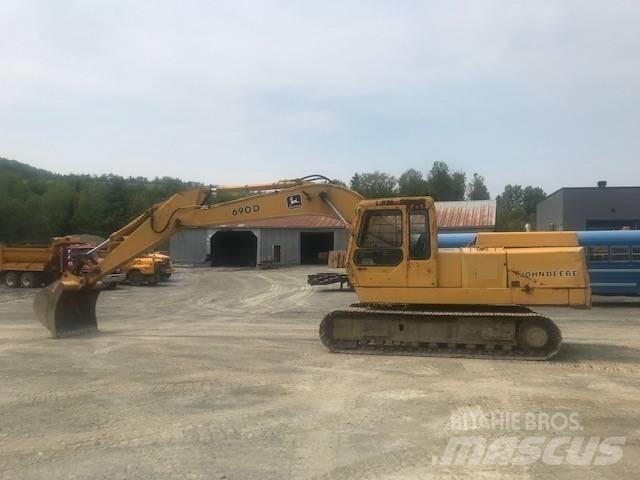 John Deere 690 D Koparki gąsienicowe
