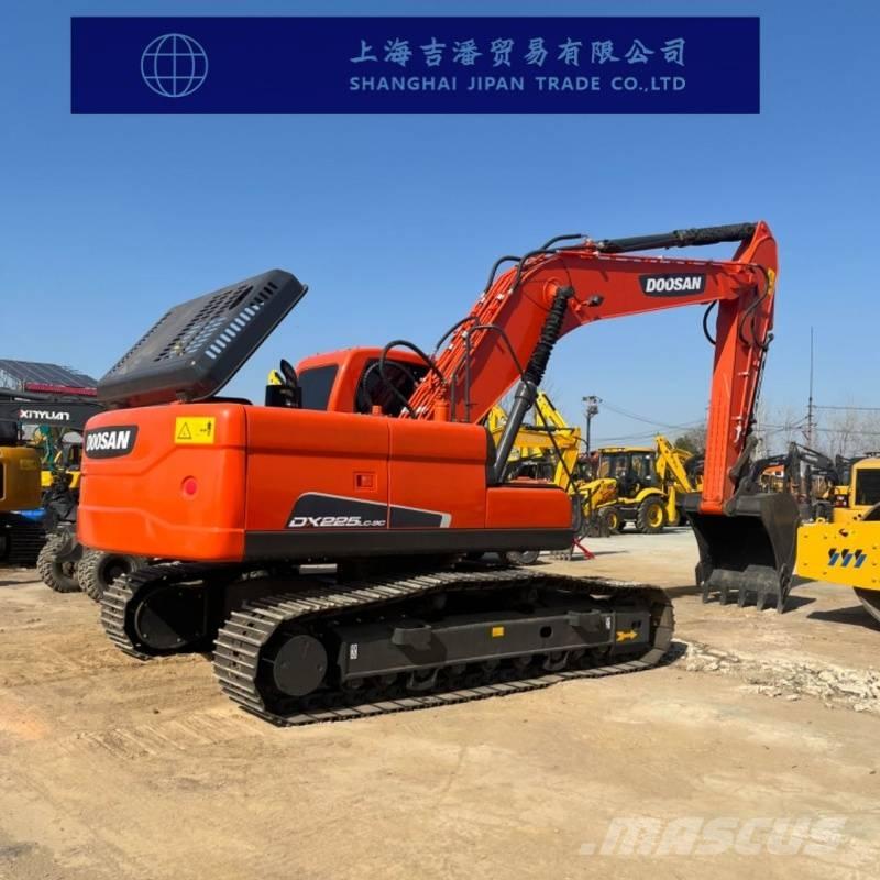 Doosan DX 225 Koparki gąsienicowe