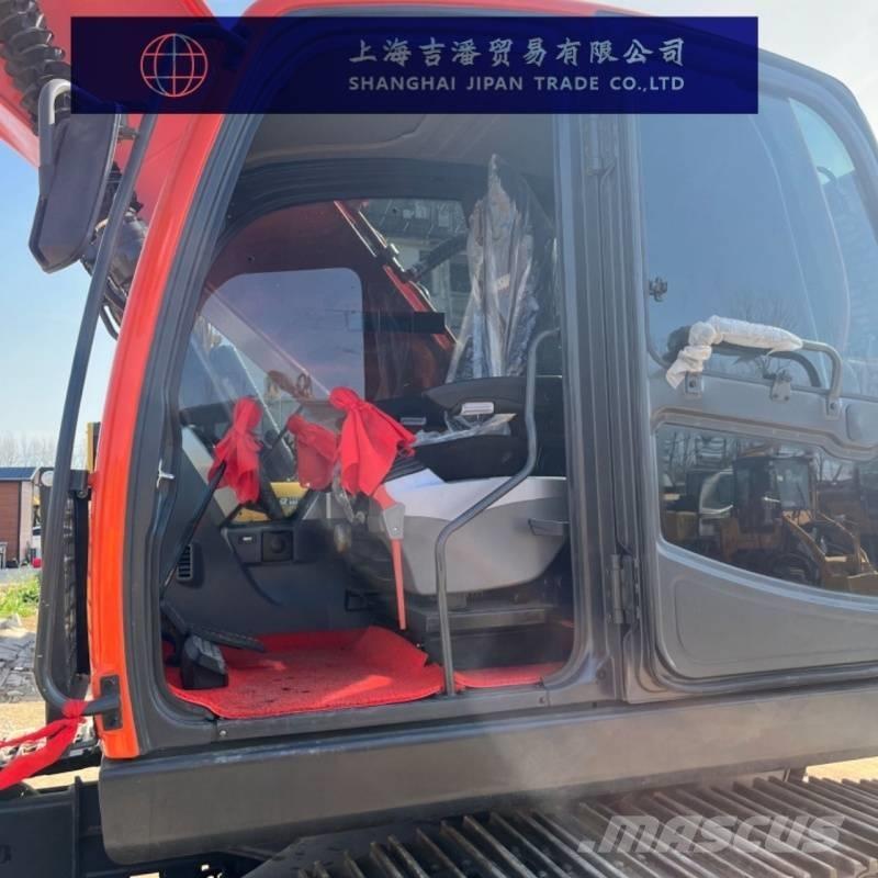 Doosan DX 225 Koparki gąsienicowe