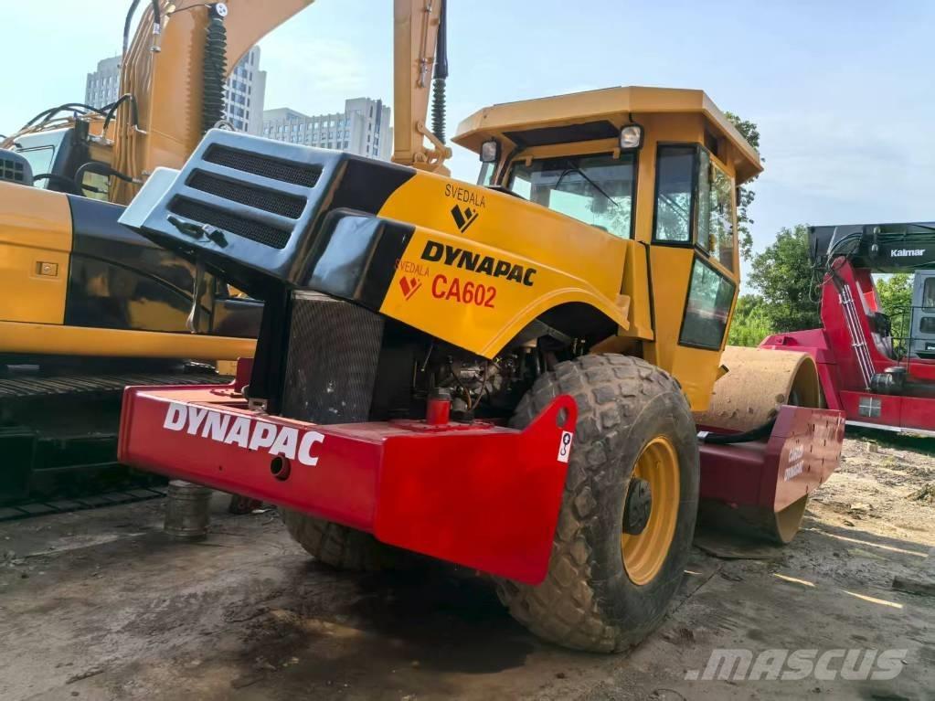 Dynapac CA 602 D Walce jednobębnowe