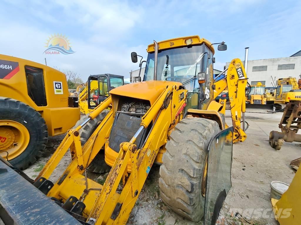 JCB 4CX Koparko-ładowarki