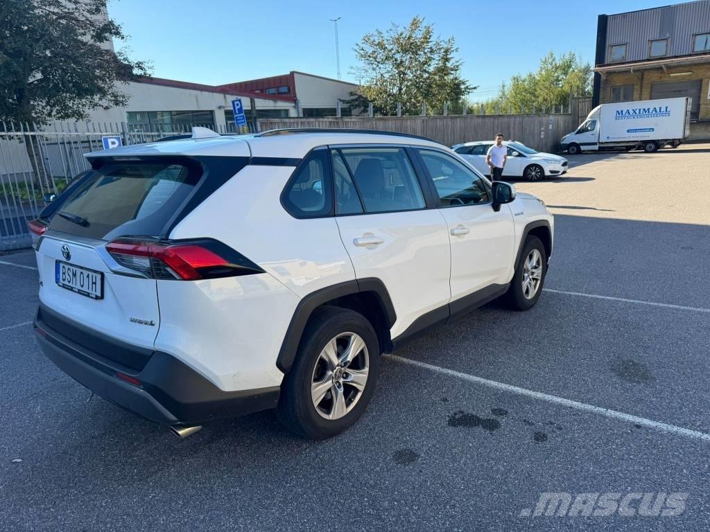 Toyota RAV-4 Samochody osobowe