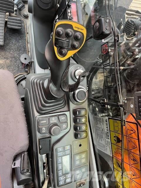 Doosan DX235 LCRD Koparki gąsienicowe