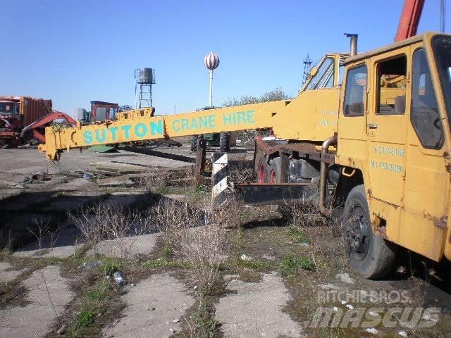 Kato 16T Żurawie terenowe