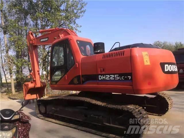 Doosan DH 225 LC-7 Koparki gąsienicowe