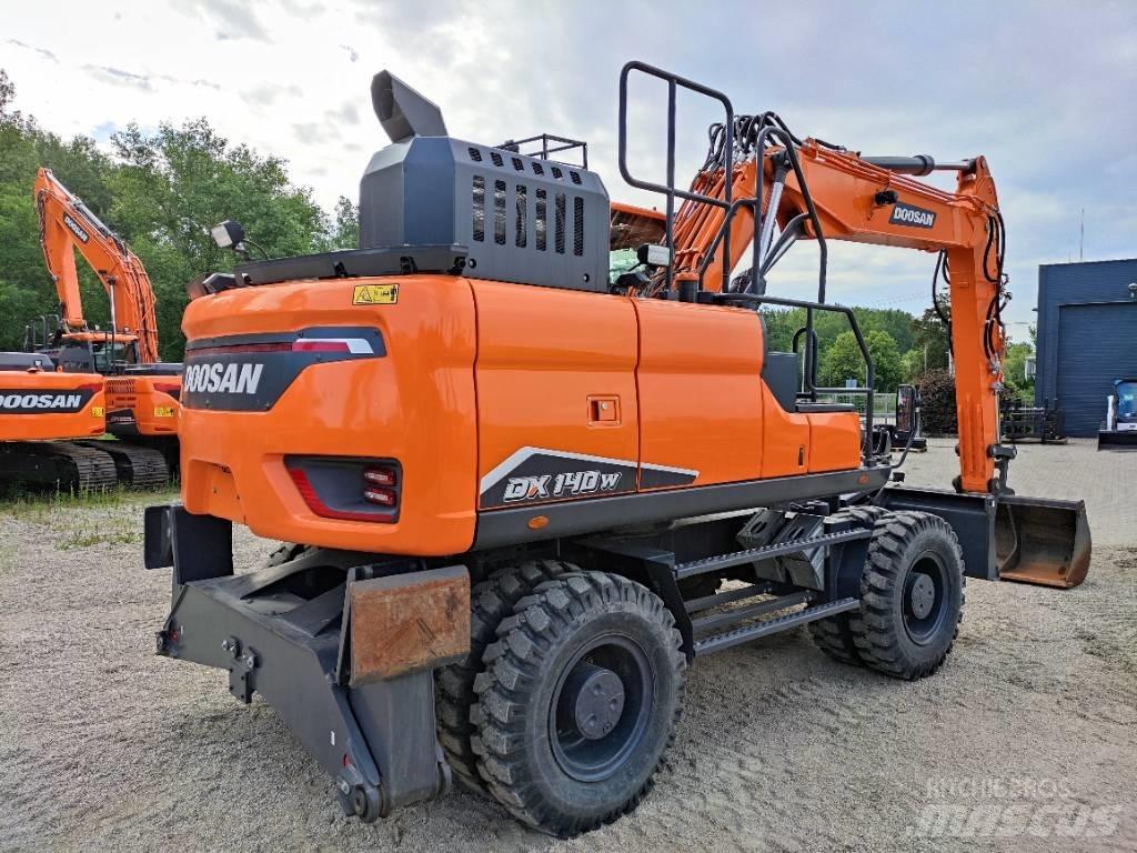 Doosan DX140W-7 Koparki kołowe