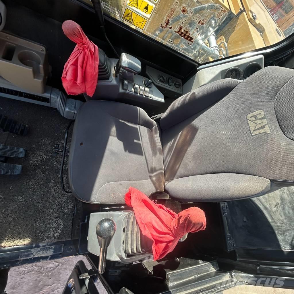 CAT 307E2 Koparki gąsienicowe