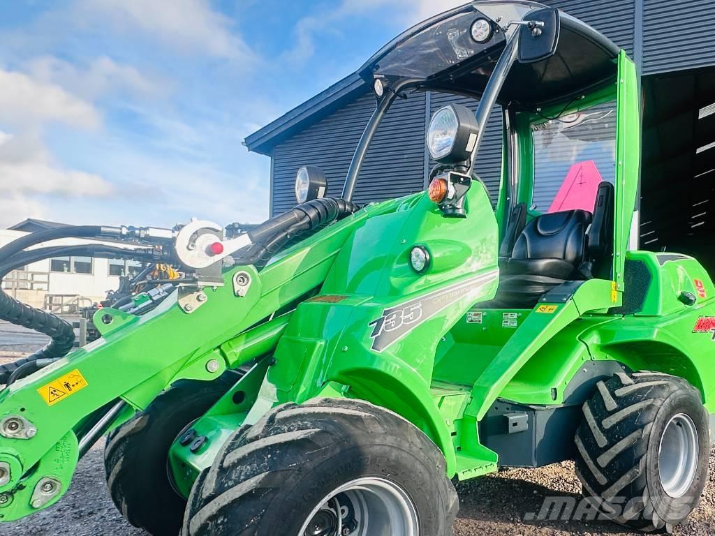 Avant 735 Ładowarki wielofunkcyjne