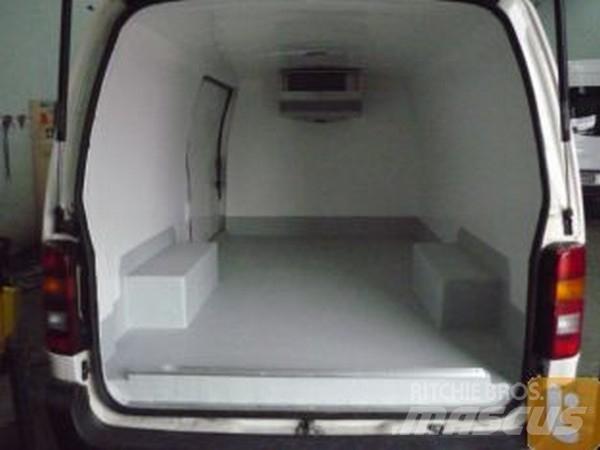 Toyota HIACE RZH113R Busy / Vany
