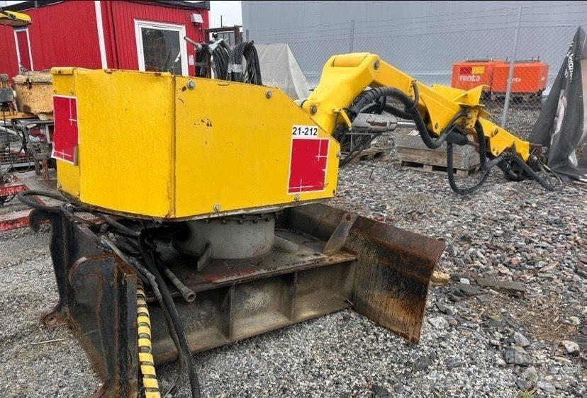 Brokk 330 Koparki gąsienicowe
