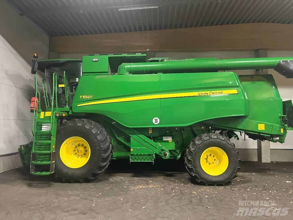 John Deere T550i Kombajny zbożowe