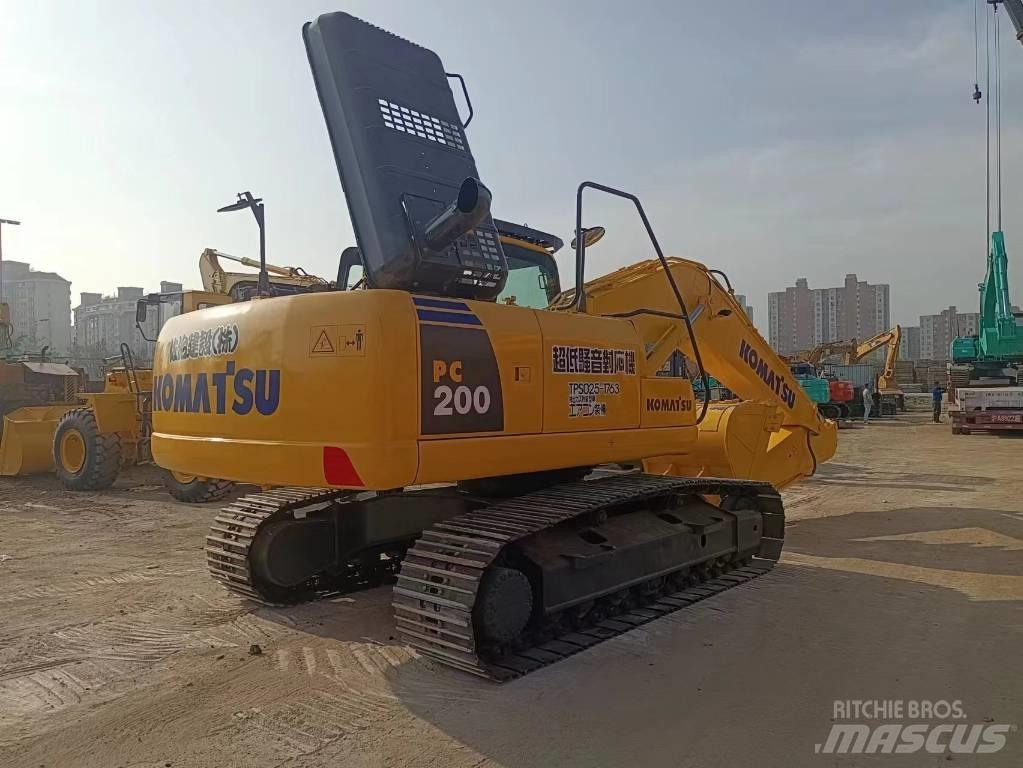Komatsu pc200-8 Koparki gąsienicowe