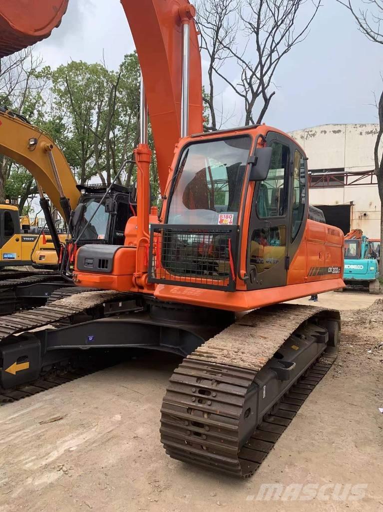 Doosan DX 300 Koparki gąsienicowe