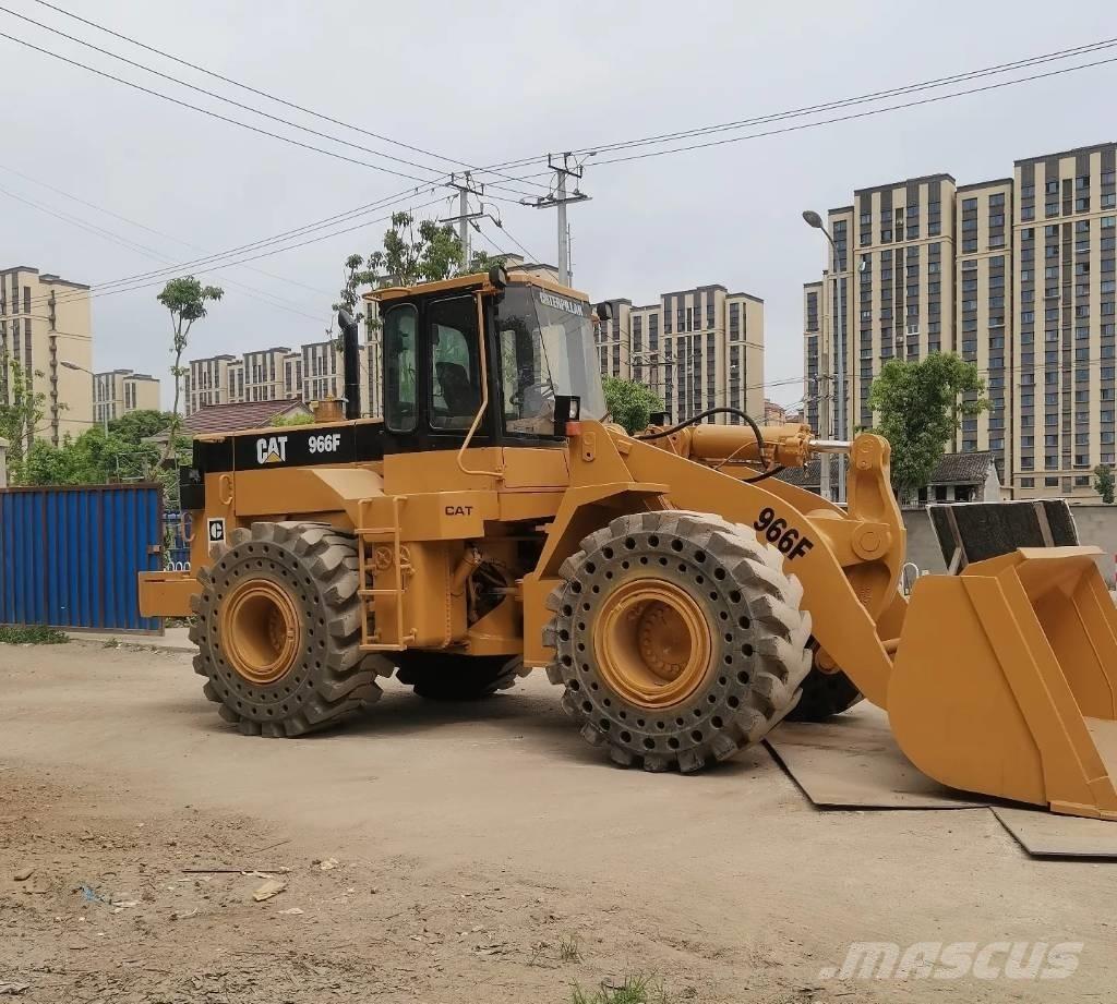 CAT 966 F Ładowarki kołowe